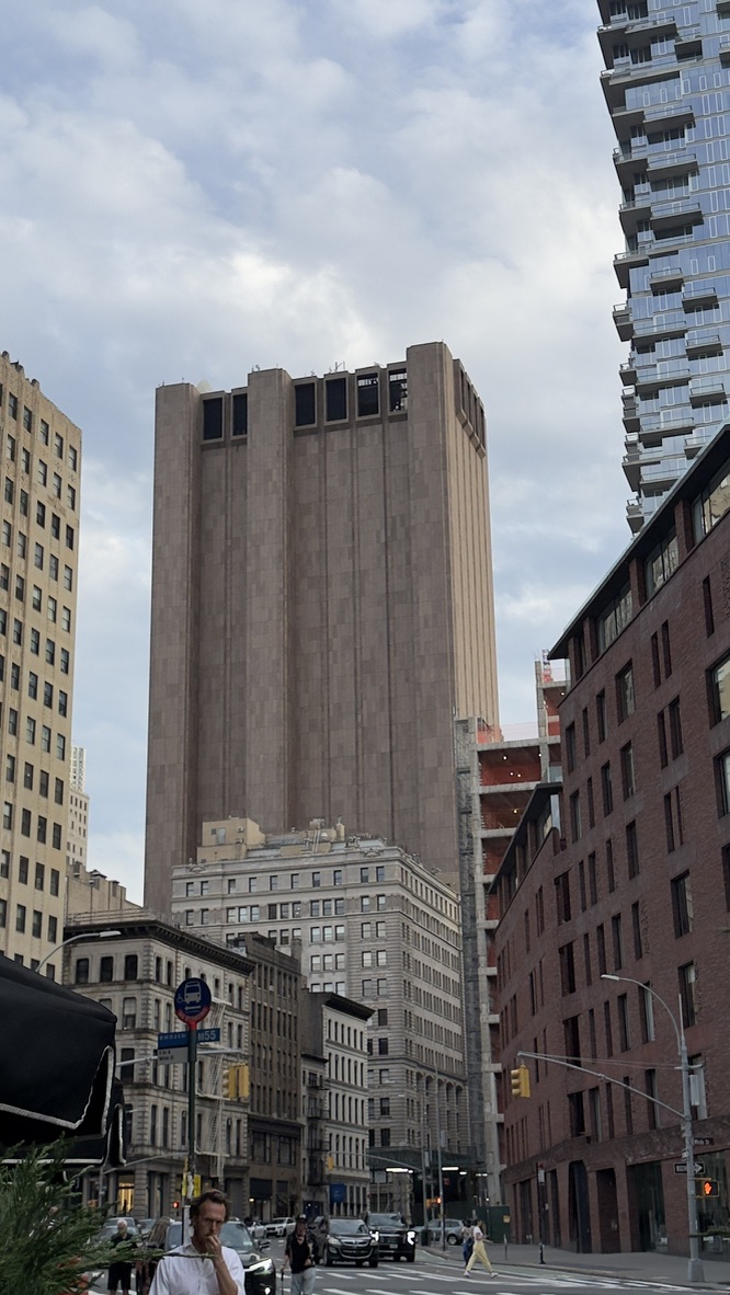 Fensterloses Hochhaus 33 Thomas Street in Tribeca